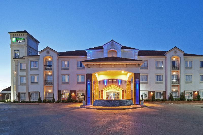 Holiday Inn Express & Suites Oklahoma City Northwest By Ihg Bagian luar foto